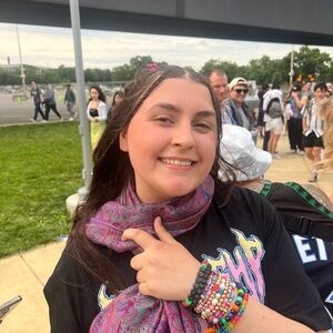 Meet your Posher, Avery